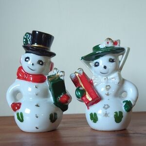 Vintage Anthropomorphic Snowman Excellent Condition Kitch Salt And Pepper Shaker